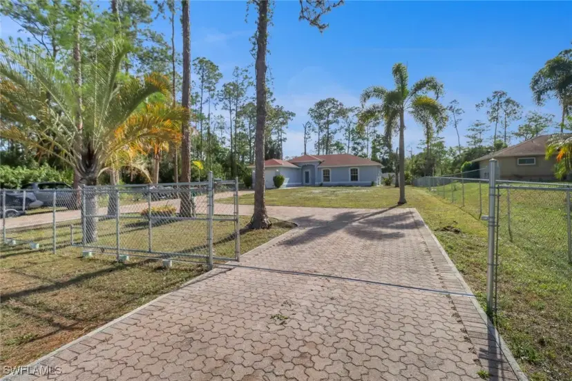 Picture of 2282 Kean Ct, Naples FL 34117