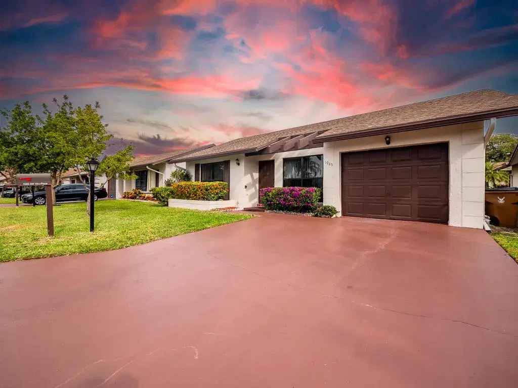Picture of 1985 SW 16Th Place, Deerfield Beach, FL 33442