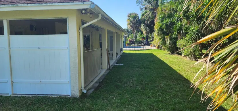 Picture of 602 N Weldwood Road N, Jupiter FL 33458