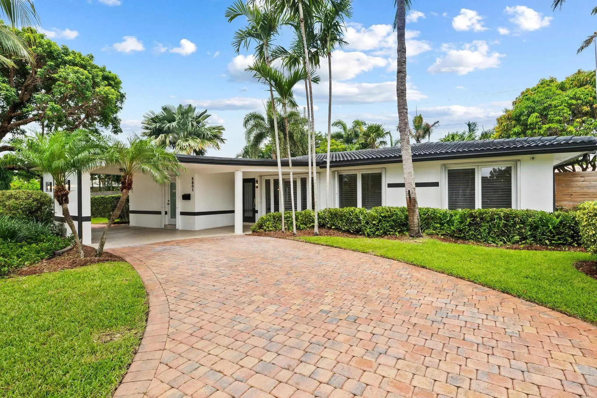 Picture of 5801 NE 21St Dr, Fort Lauderdale, FL 33308