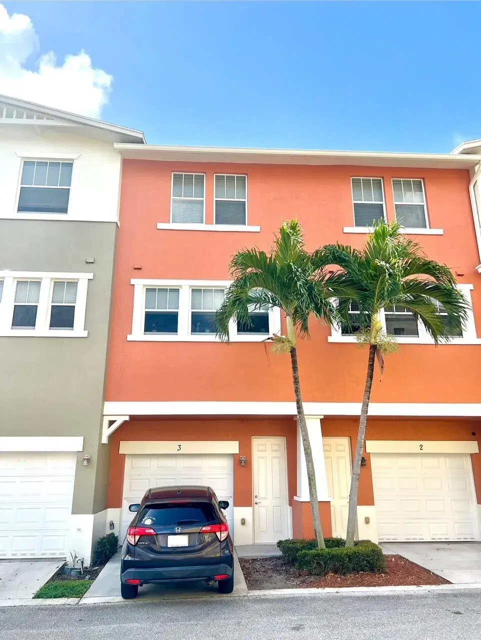 Picture of 750 Millbrae Court 3, West Palm Beach, FL 33401