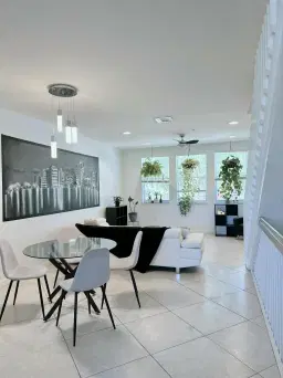 Picture of 750 Millbrae Court 3, West Palm Beach, FL 33401