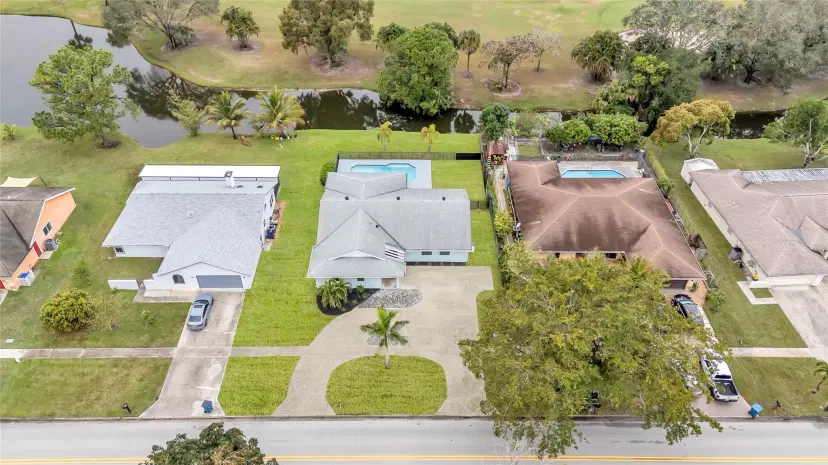 Picture of 218 Ponce De Leon St, Royal Palm Beach FL 33411