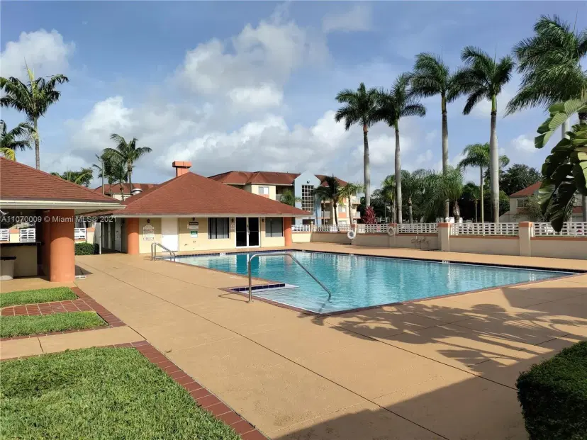 Picture of 18850 NW 57Th Avenue 108, Hialeah FL 33015