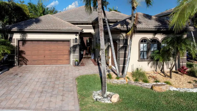 Picture of 1289 Beacon Circle, Wellington FL 33414