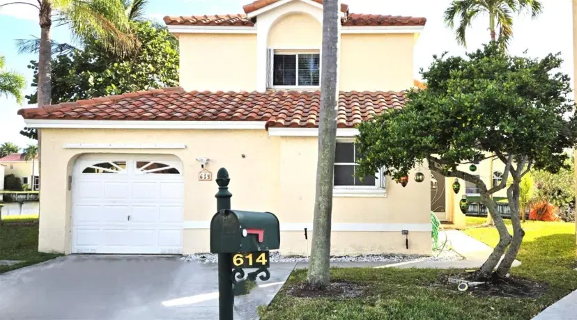 Picture of 614 Trafalgar Ct, Dania Beach FL 33004