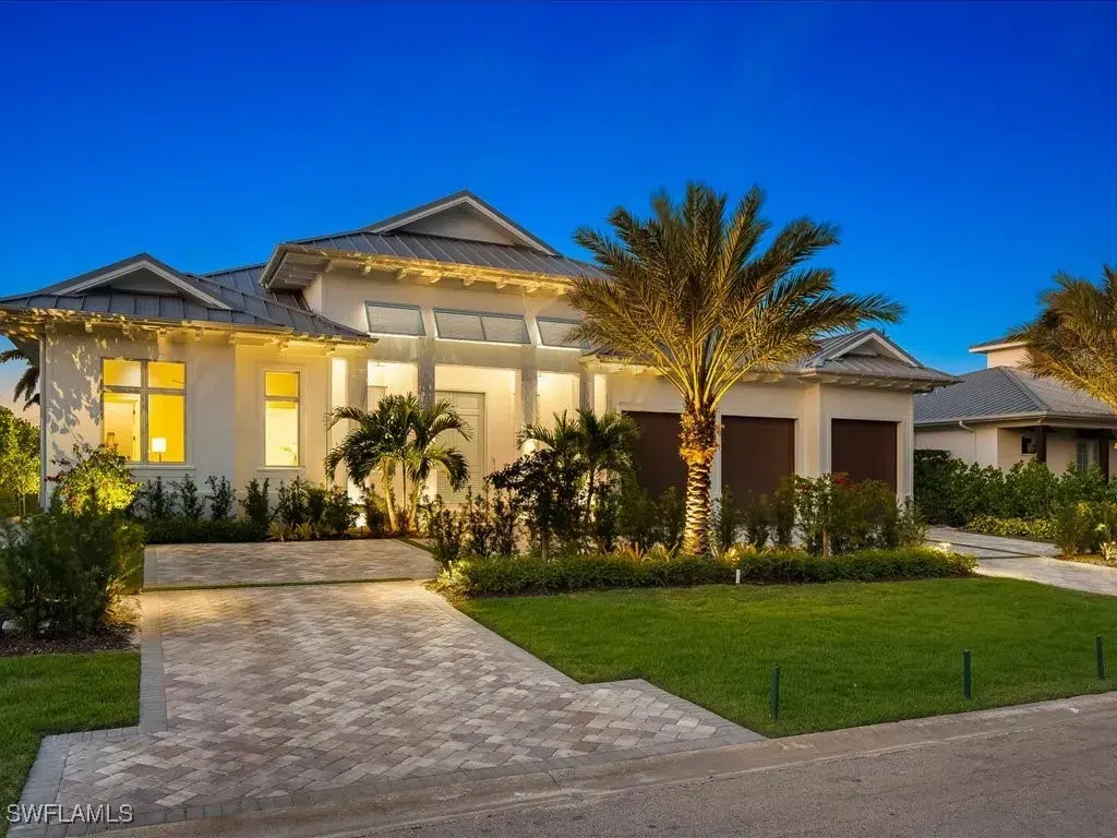 Picture of 619 Binnacle Dr, Naples, FL 34103