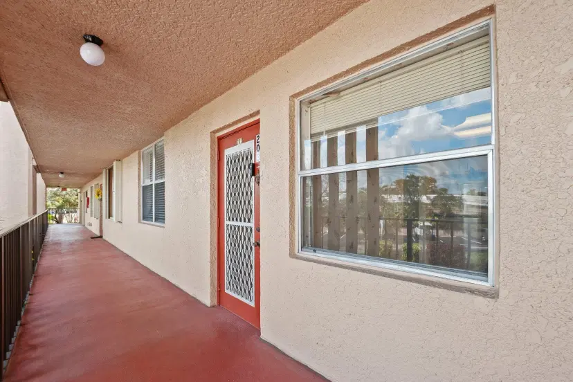 Picture of 7220 Lake Cir Drive 203, Margate FL 33063