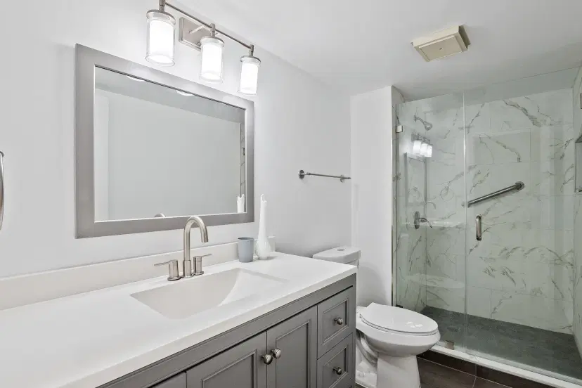 Picture of 7220 Lake Cir Drive 203, Margate FL 33063