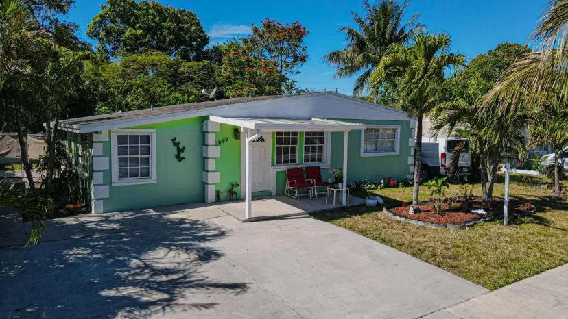 Picture of 3899 Tuskegee Drive, Lake Worth FL 33462