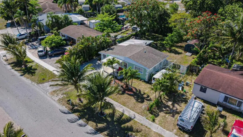 Picture of 3899 Tuskegee Drive, Lake Worth FL 33462