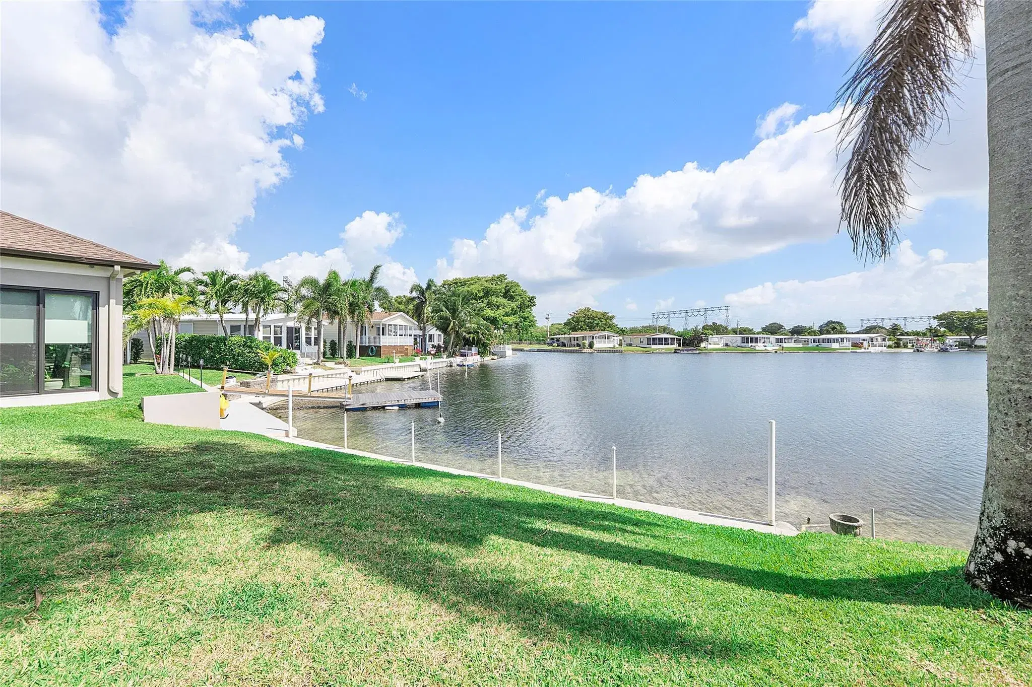 Picture of 3079 Lakeshore Dr, Fort Lauderdale, FL 33312