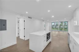 Picture of 1085 Forest Lakes Dr 8303, Naples, FL 34105
