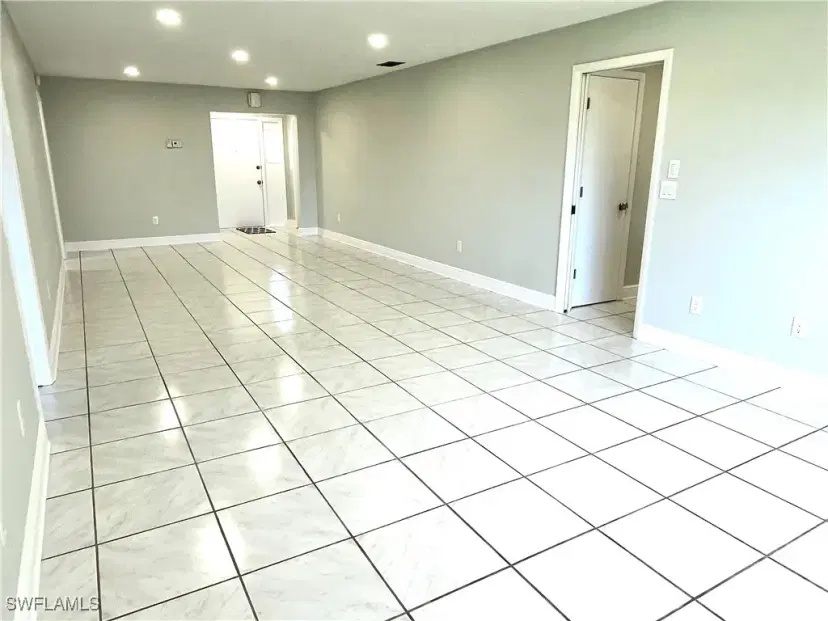 Picture of 1206 Medinah Dr, Fort Myers FL 33919
