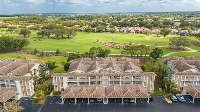 Picture of 6025 Chardonnay Ln 103, Naples FL 34119