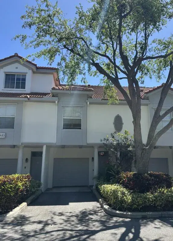 Picture of 2040 Alta Meadows Lane 1606, Delray Beach FL 33444