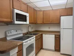 Picture of 490 NW 20 Street 209, Boca Raton, FL 33431