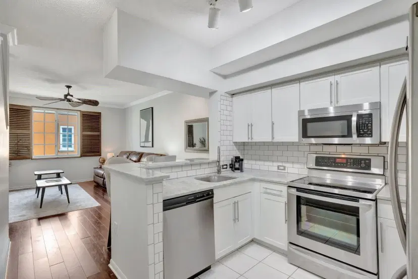 Picture of 2961 NE 185Th St 1610, Miami FL 33180
