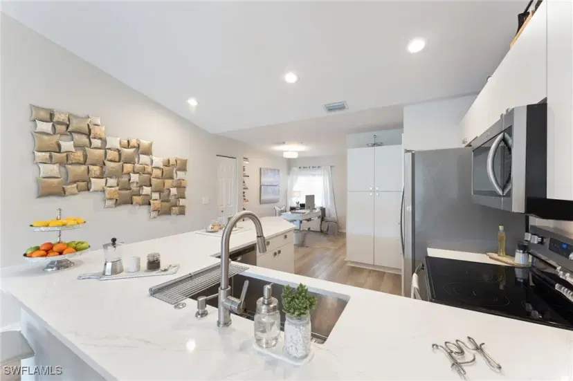 Picture of 5045 Cedar Springs Dr 203, Naples FL 34110