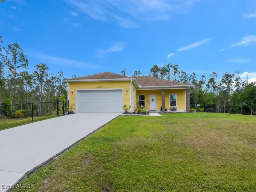Picture of 27207 Treadmill Dr, Punta Gorda FL 33955