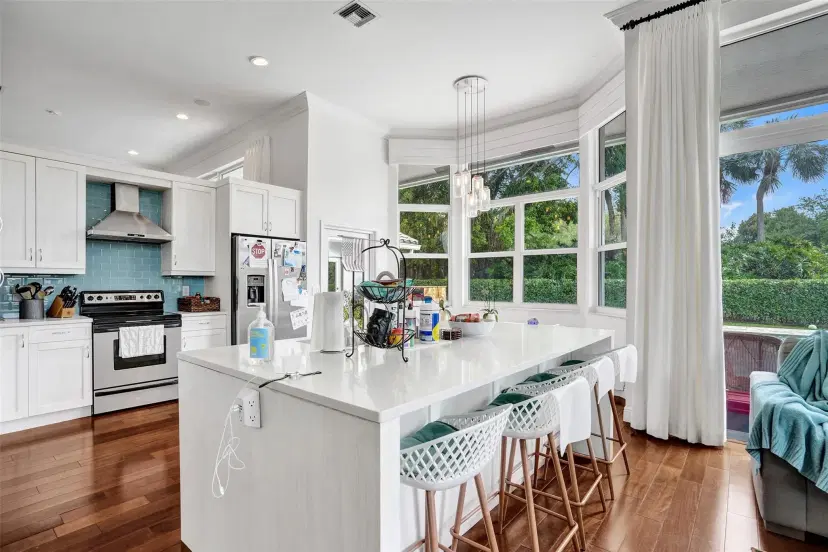Picture of 6410 NW 98Th Ln, Parkland FL 33076