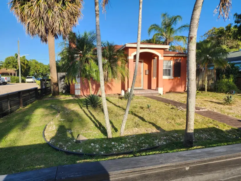 Picture of 832 N D Street, Lake Worth Beach FL 33460