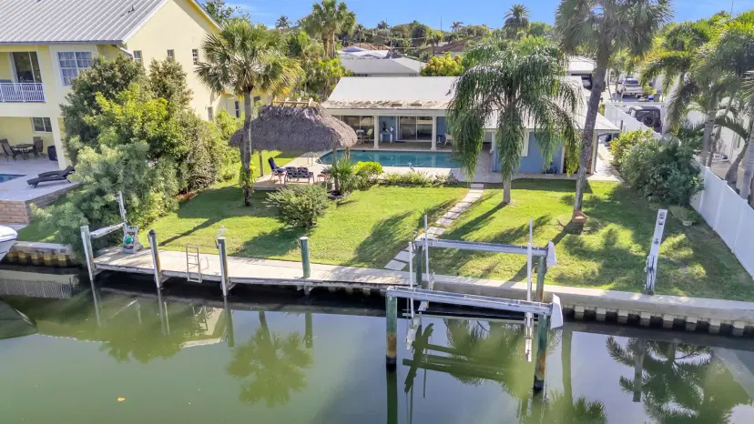 Picture of 910 Dolphin Drive, Jupiter FL 33458
