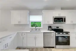 Picture of 590 104Th Ave N, Naples, FL 34108
