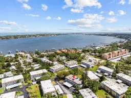 Picture of 2950 SE Ocean Boulevard 8-5, Stuart, FL 34996