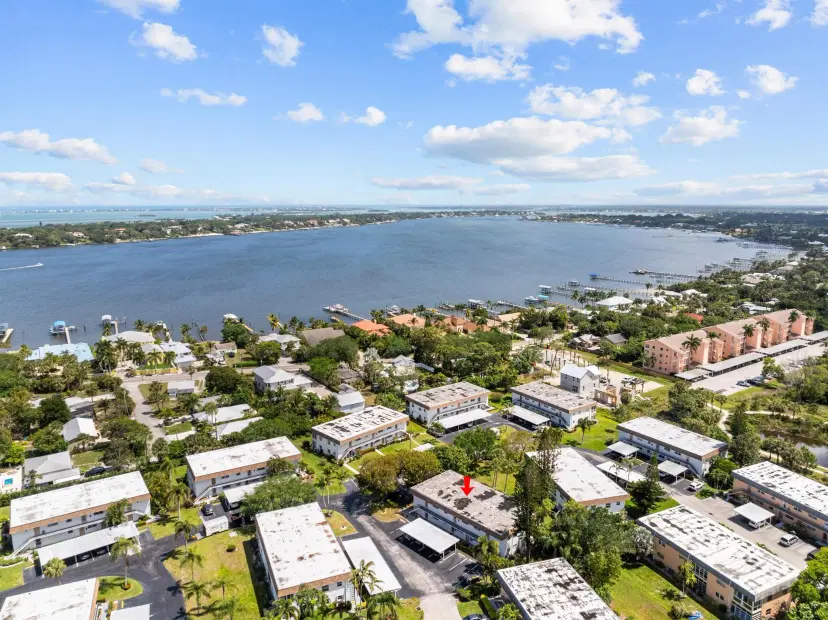 Picture of 2950 SE Ocean Boulevard 8-5, Stuart FL 34996