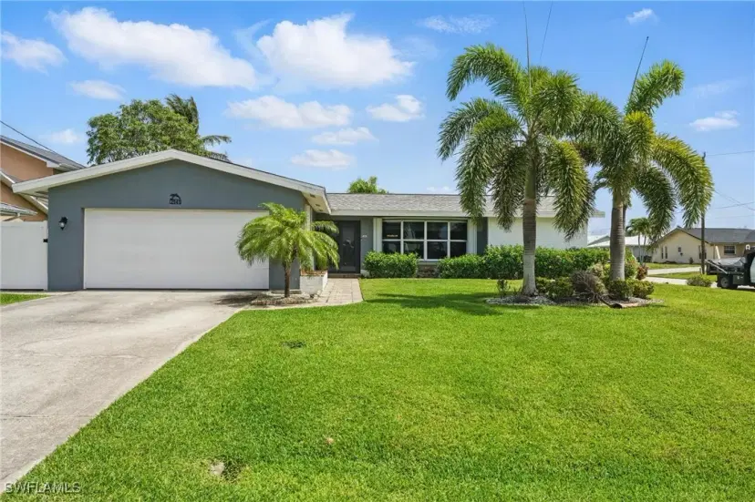 Picture of 2941 SE 10Th Pl, Cape Coral FL 33904
