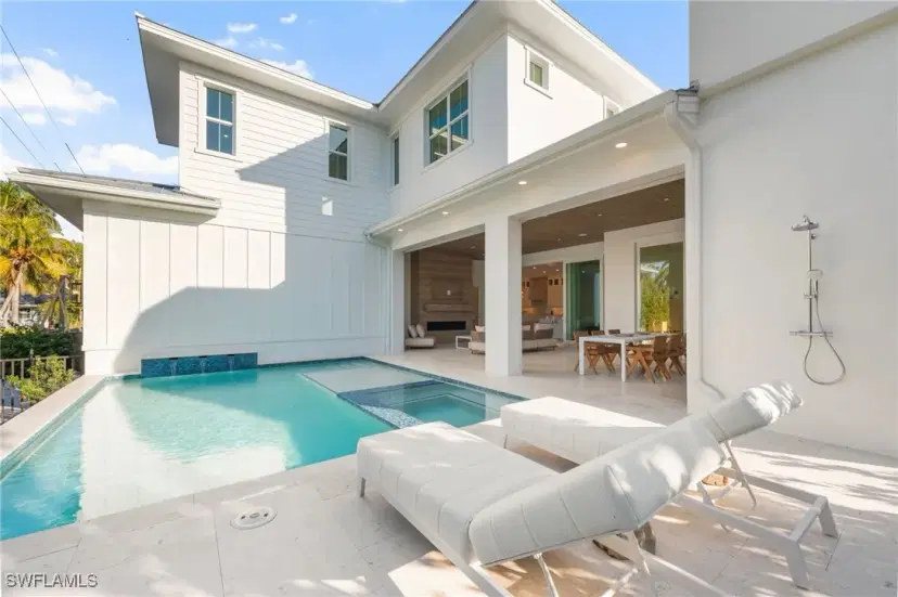 Picture of 1179 Broad Ave N, Naples FL 34102