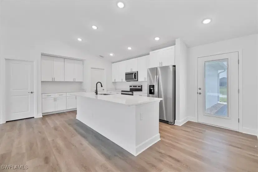 Picture of 1733 NW 9Th Ter, Cape Coral FL 33993