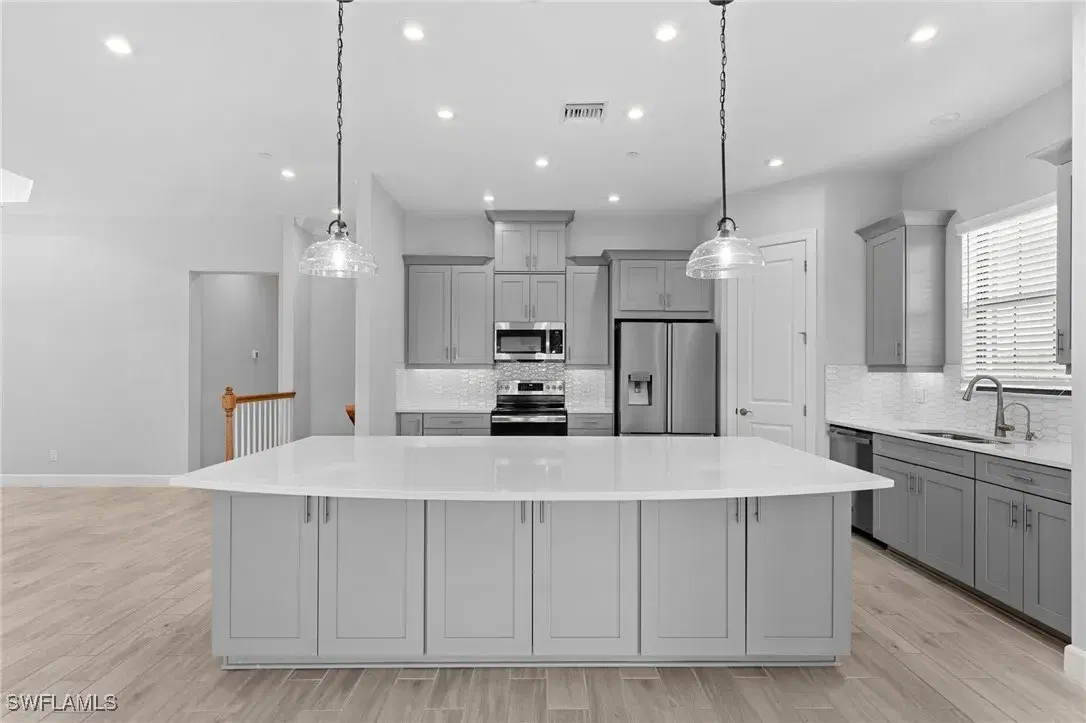 Picture of 15244 Zeno Way 201, Naples, FL 34114