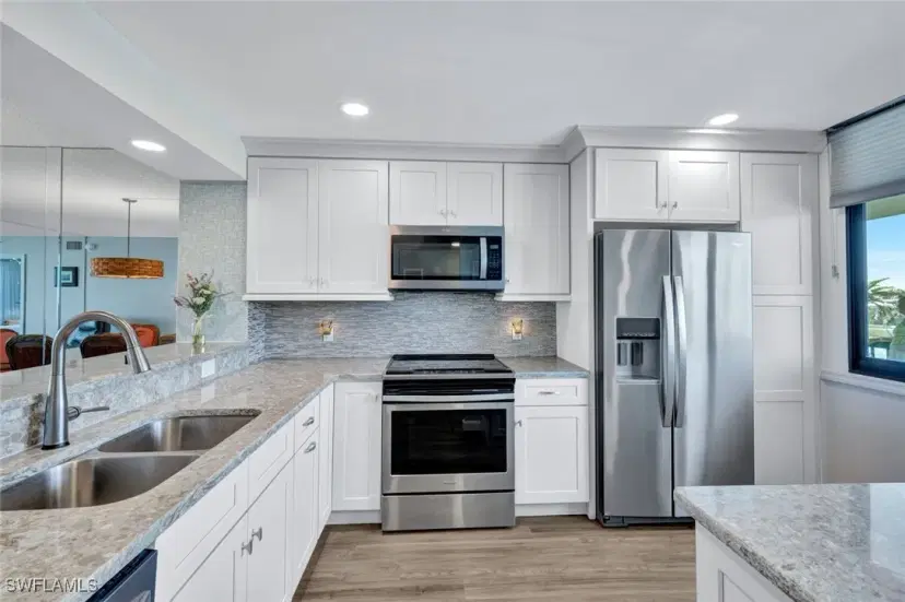 Picture of 4203 Bay Beach Ln 3E, Fort Myers Beach FL 33931