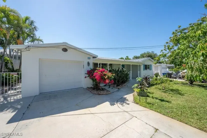 Picture of 27301-27305 Johnson St, Bonita Springs FL 34135