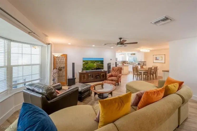 Picture of 27301-27305 Johnson St, Bonita Springs FL 34135