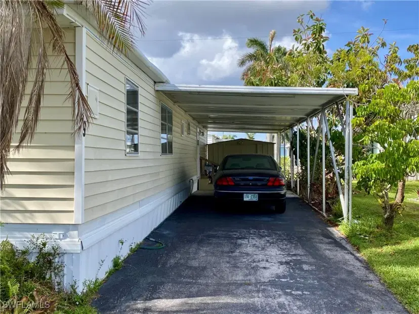 Picture of 9 Oregon Trl 68, Naples FL 34113