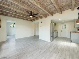 Picture of 158 4Th St, Naples, FL 34113