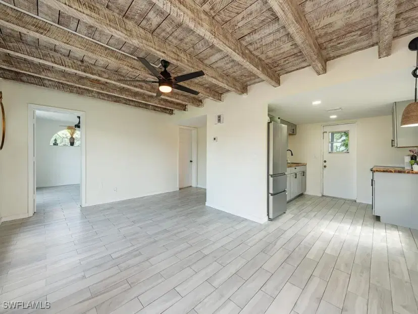 Picture of 158 4Th St, Naples FL 34113