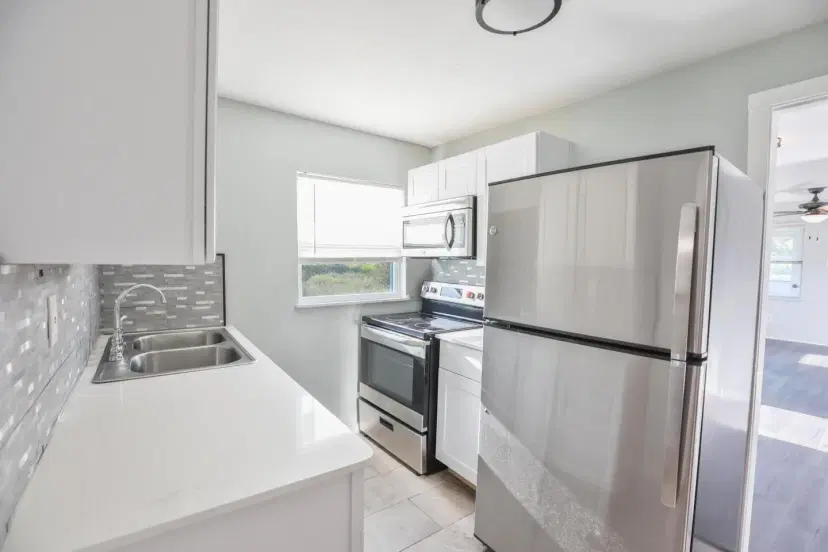 Picture of 1107 Avenue F Avenue, Fort Pierce FL 34950