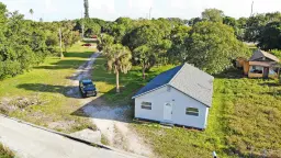 Picture of 1107 Avenue F Avenue, Fort Pierce, FL 34950