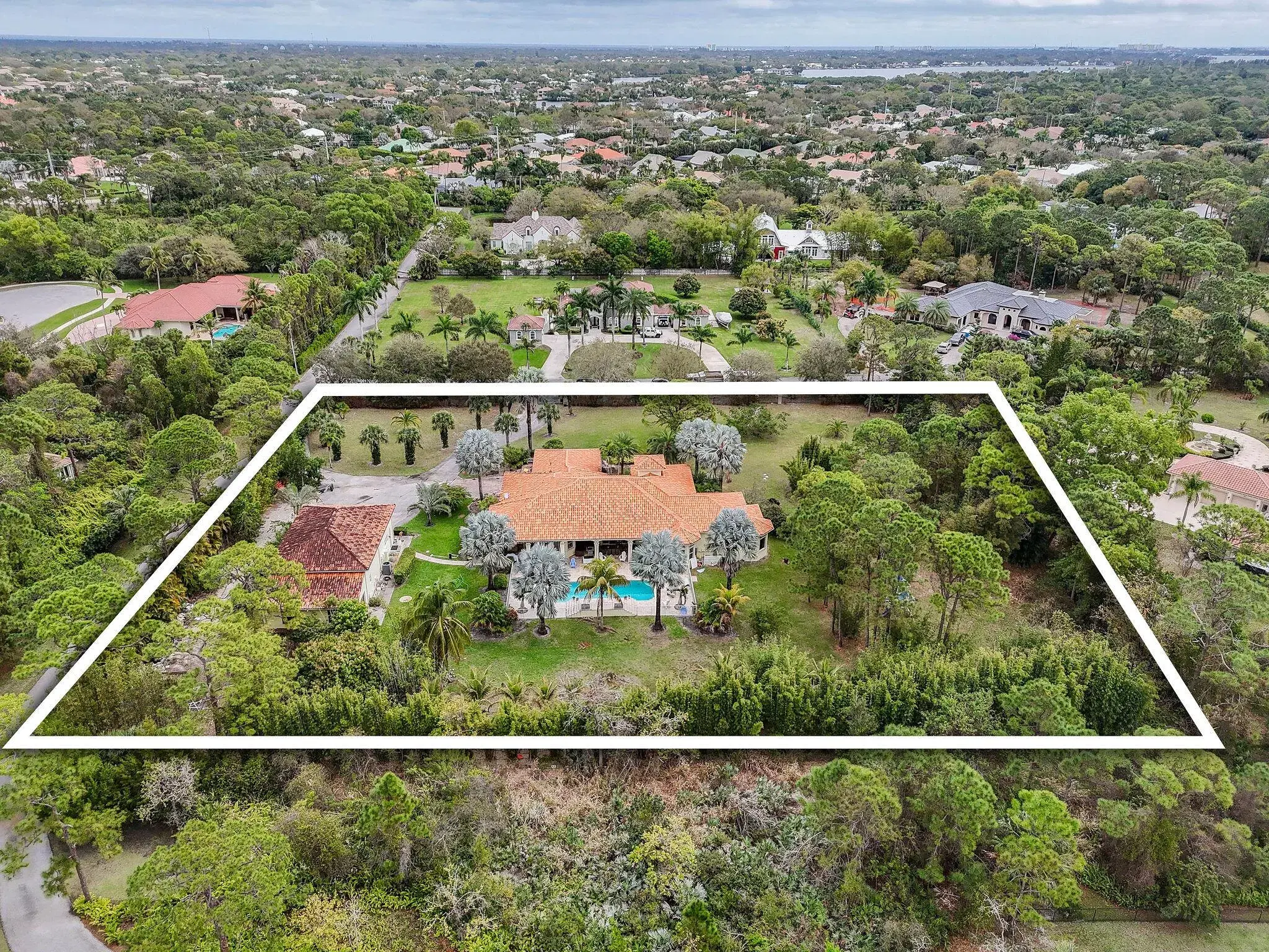 Picture of 18940 SE Castle Road, Jupiter, FL 33458