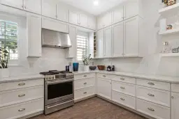 Picture of 909 N Victoria Park Rd, Fort Lauderdale, FL 33304