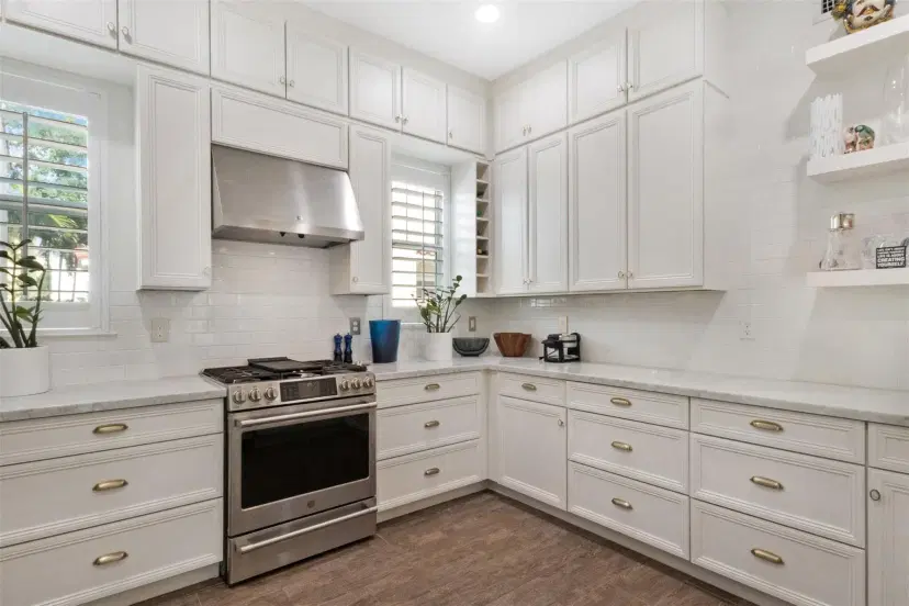 Picture of 909 N Victoria Park Rd, Fort Lauderdale FL 33304