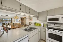 Picture of 1712 Kings Lake Blvd 3-205, Naples, FL 34112