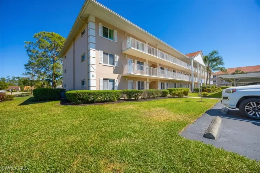 Picture of 5980 Amherst Dr D202, Naples FL 34112