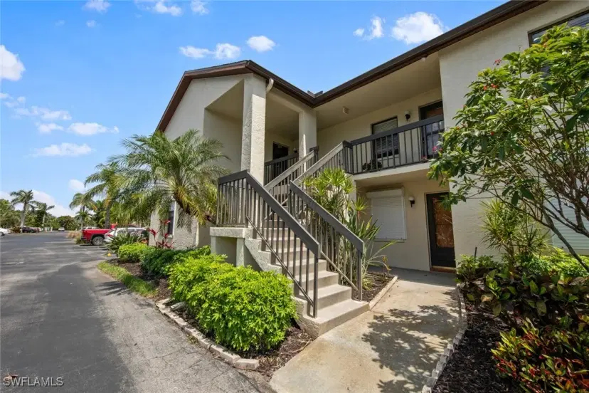 Picture of 9315 Central Park Dr 201, Fort Myers FL 33919