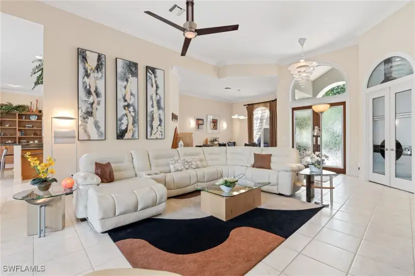 Picture of 933 Barcarmil Way, Naples FL 34110