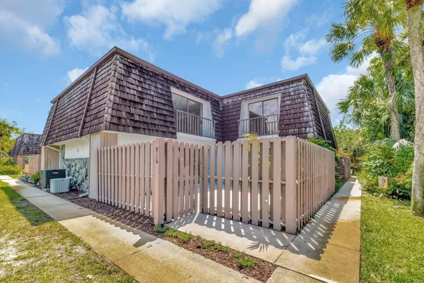 Picture of 816 NW 10Th Terrace, Stuart FL 34994